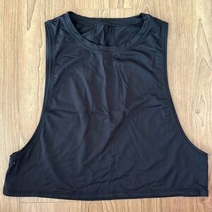 Lululemon ‘Muscle Love’ Cropped Tank BLACK 🖤 Size 4 EUC!